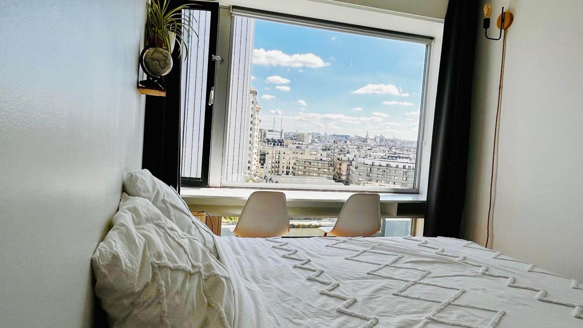 2 Private Bedrooms, Montparnasse Station Parigi Esterno foto