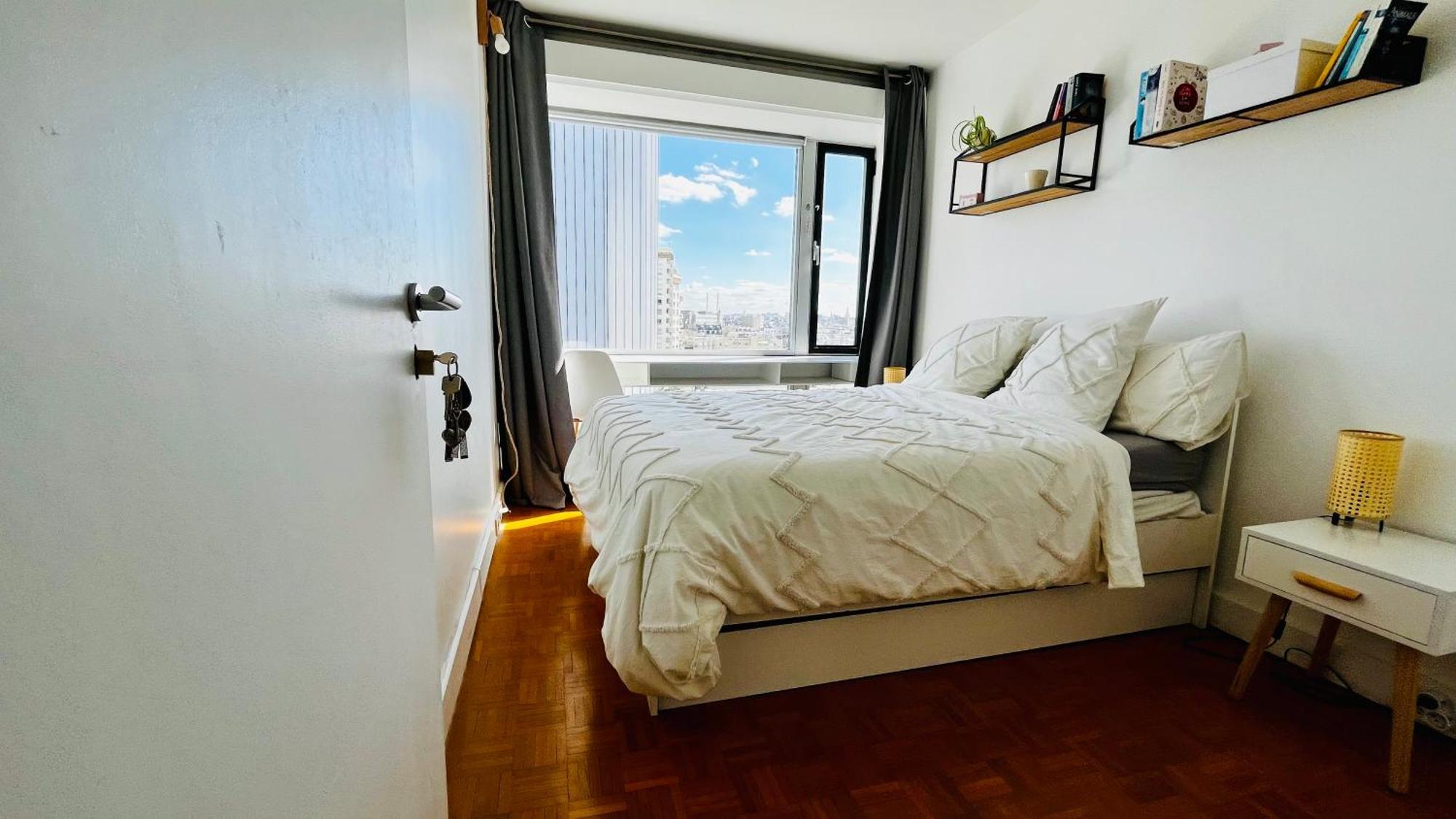 2 Private Bedrooms, Montparnasse Station Parigi Esterno foto